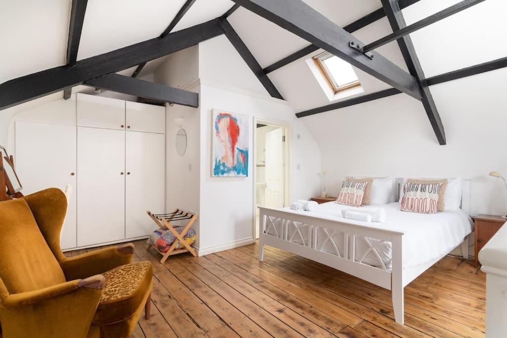 Stylish Cornish Village 3 Bedroom House Old Holiday home *