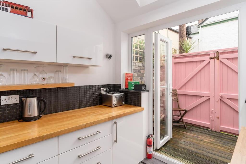 Stylish Cornish Village 3 Bedroom House Old Newlyn